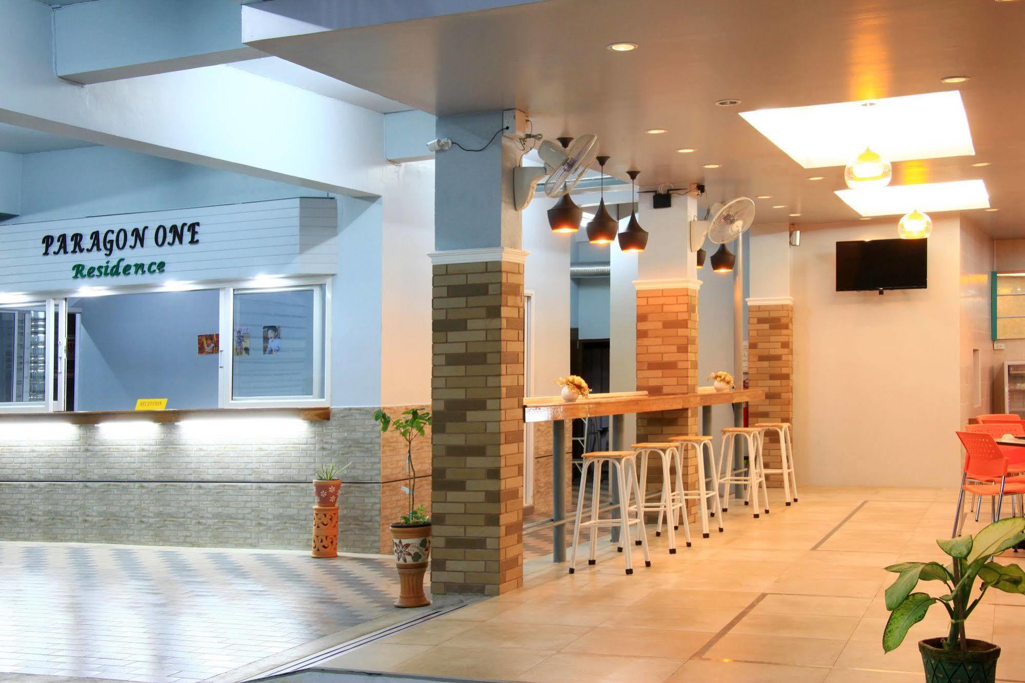 Paragon One Residence Bangkok Buitenkant foto